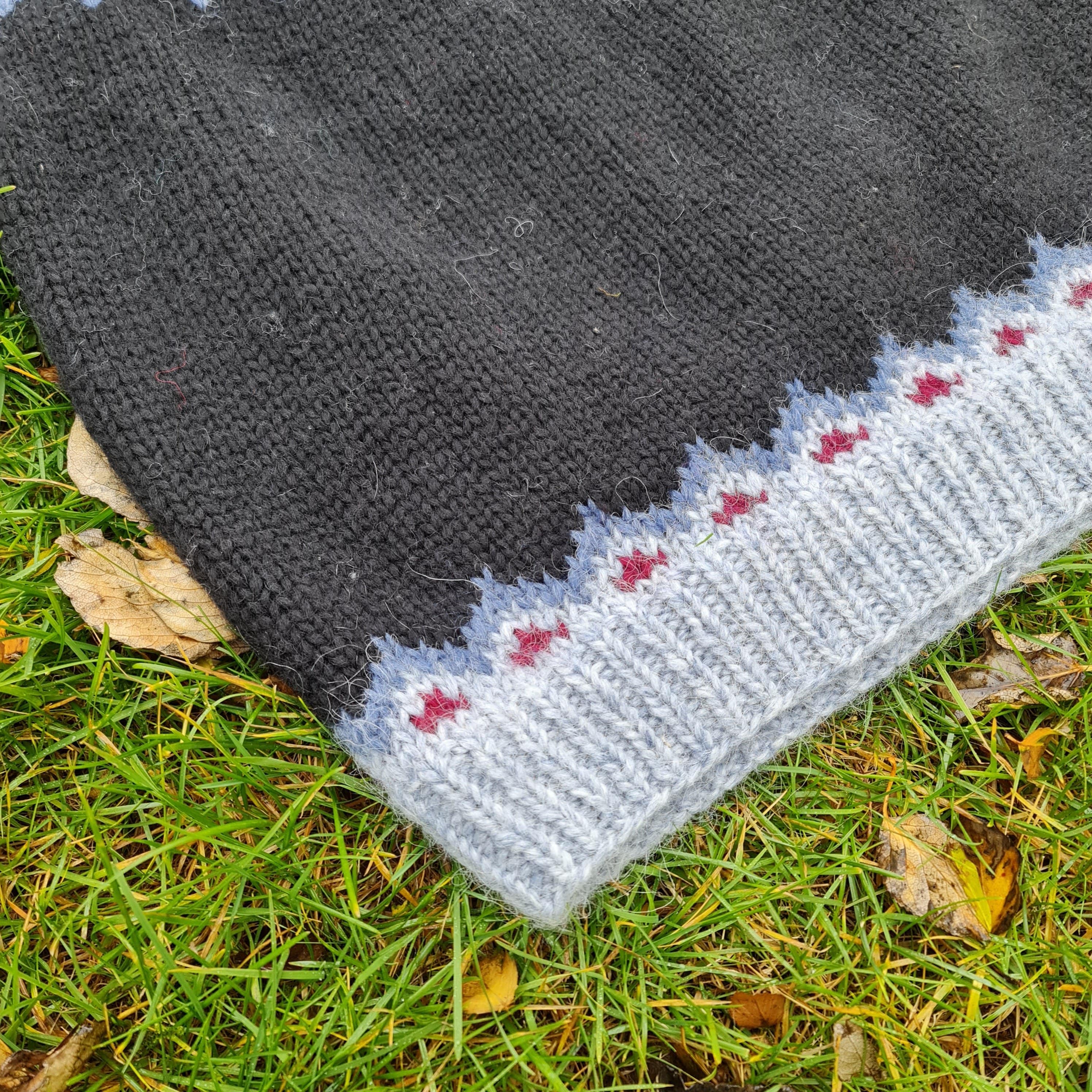 Svartálfur - Icelandic Sweater - Black - Image 3